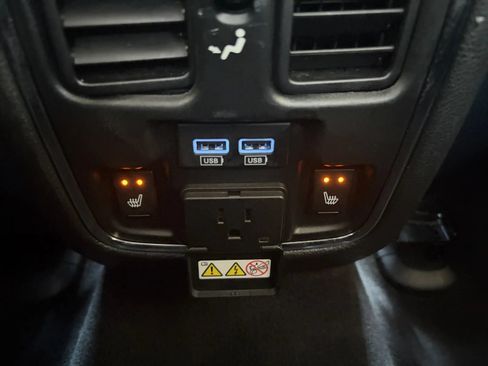 Used 2018 Jeep Grand Cherokee Limited AWD/4WD image 25