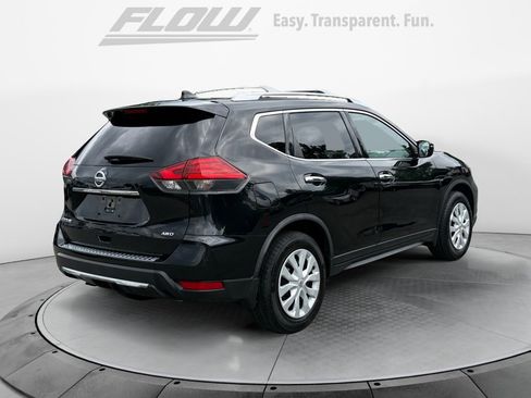 Used 2017 Nissan Rogue S w/ S Appearance Package AWD/4WD image 9