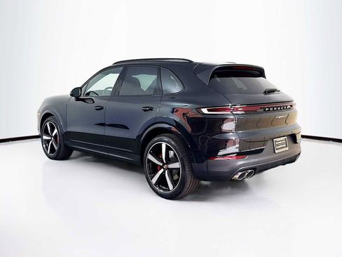 New 2026 Porsche Cayenne S image 3