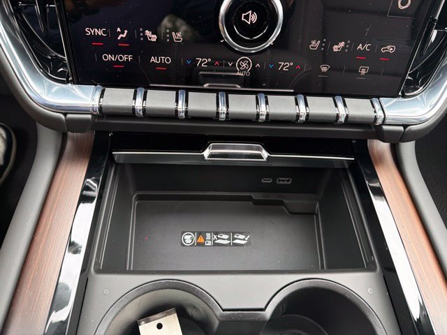 New 2026 GMC Yukon Denali w/ Sun & Power Step Package AWD/4WD image 28