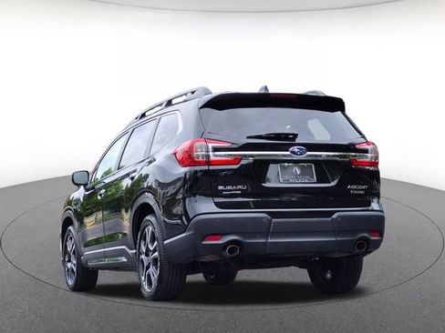 Used 2023 Subaru Ascent Touring AWD/4WD image 7