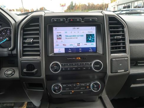 Used 2021 Ford Expedition XLT image 32