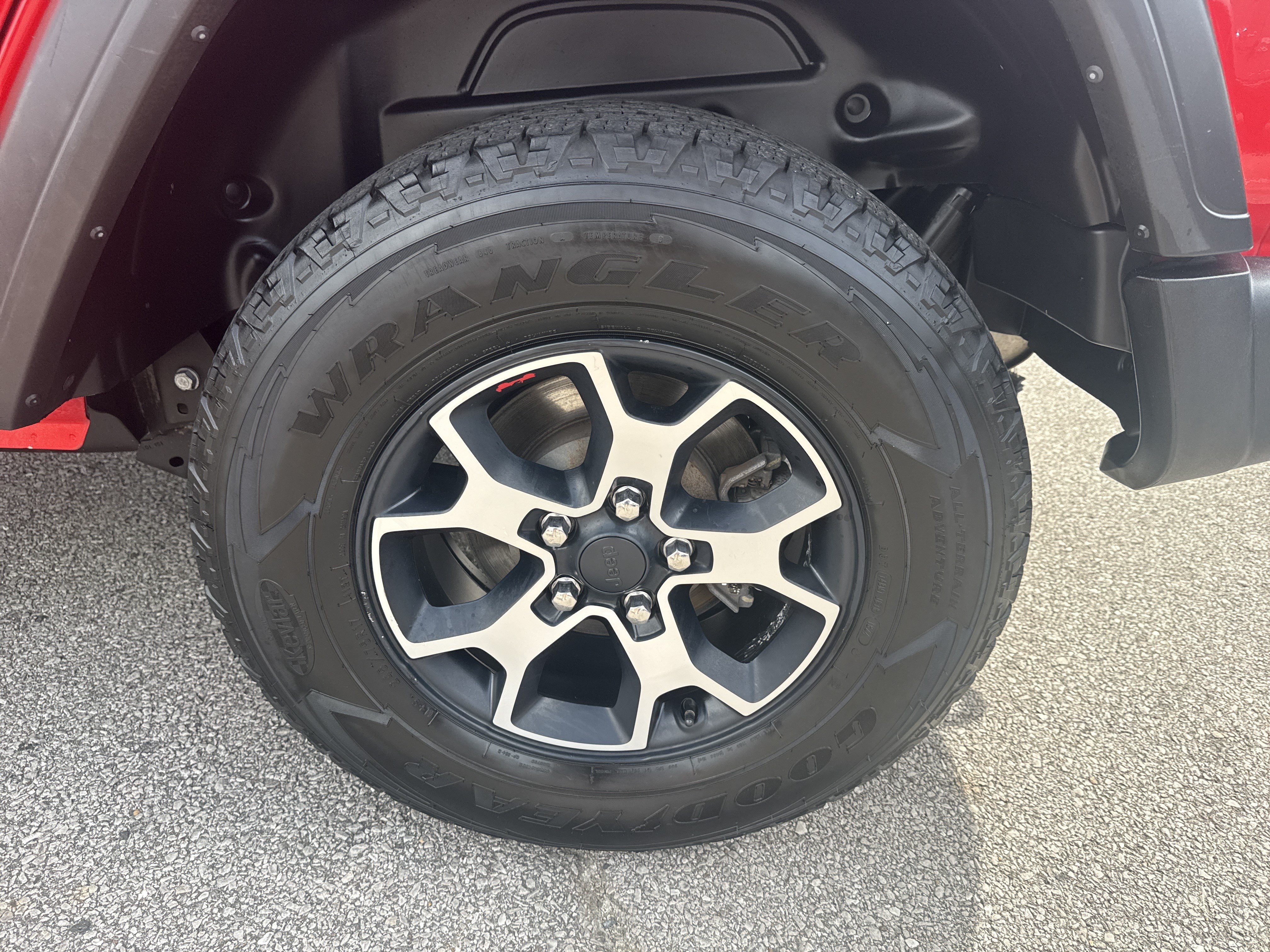 Used 2019 Jeep Wrangler Unlimited Sport S AWD/4WD image 19