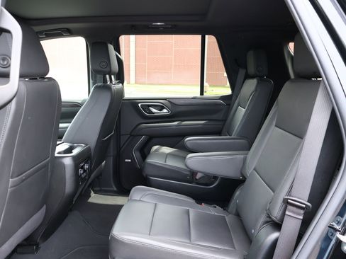Used 2024 Chevrolet Tahoe Z71 w/ Z71 Off-Road Package AWD/4WD image 25