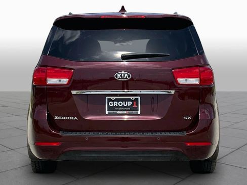 Used 2018 Kia Sedona SX FWD image 5