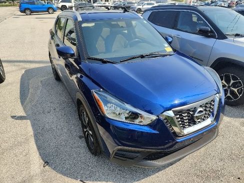 Used 2019 Nissan Kicks SV FWD image 13