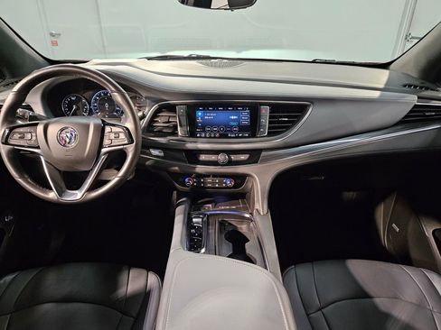 Used 2024 Buick Enclave Premium image 10