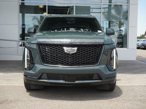 Used 2026 Cadillac Escalade Sport w/ LPO, ONYX Package RWD image 3