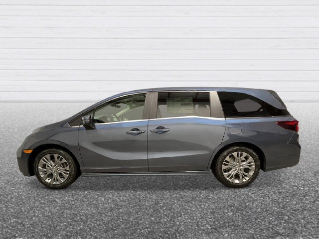 New 2027 Honda Odyssey Touring image 2