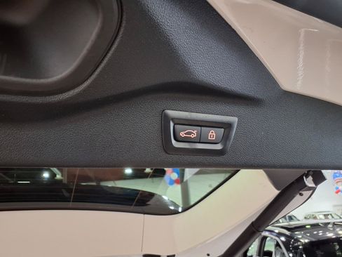 Used 2022 BMW X7 xDrive40i w/ Premium Package AWD/4WD image 21