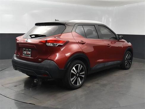 Used 2019 Nissan Kicks SV image 22