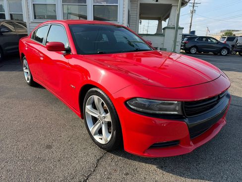 Used 2016 Dodge Charger R/T RWD image 5
