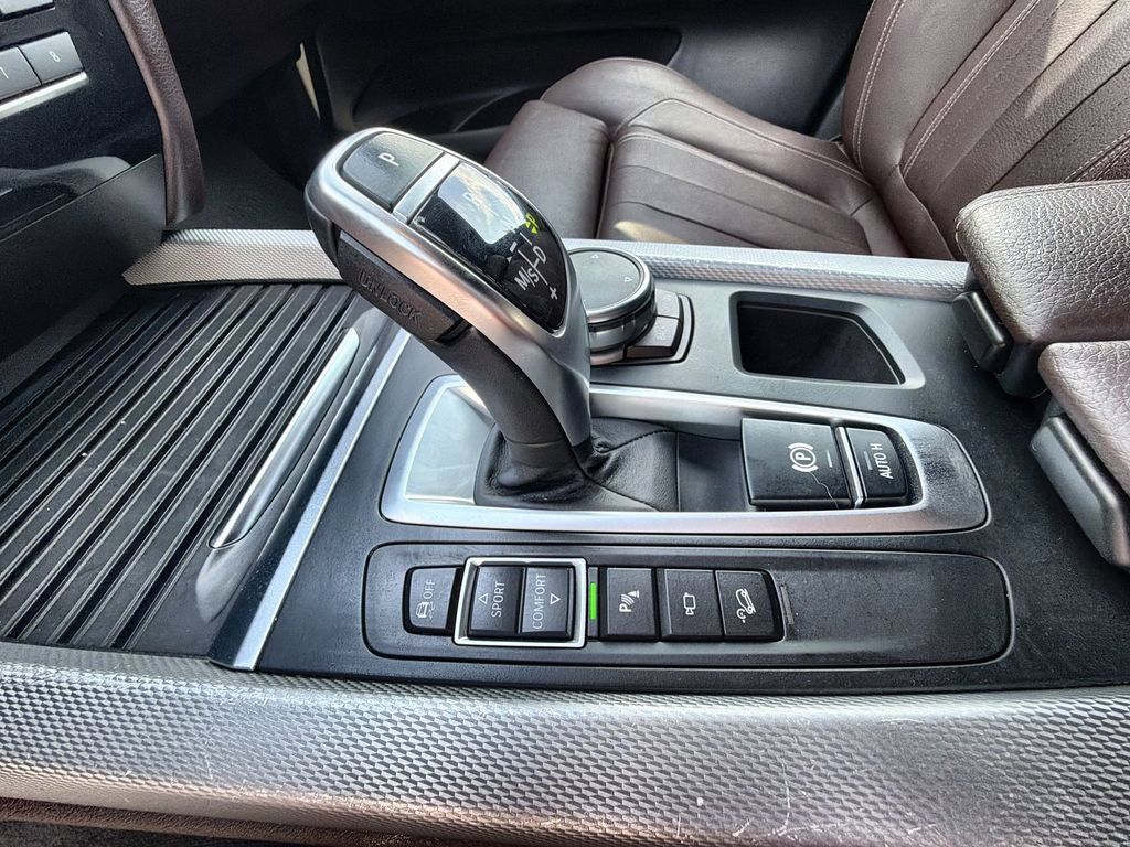 Used 2015 BMW X5 xDrive35i AWD/4WD image 25