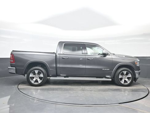 Used 2019 RAM 1500 Laramie AWD/4WD image 7