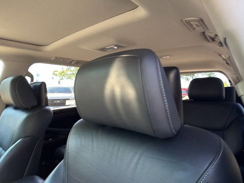 Used 2015 Lexus LX 570 4WD image 11