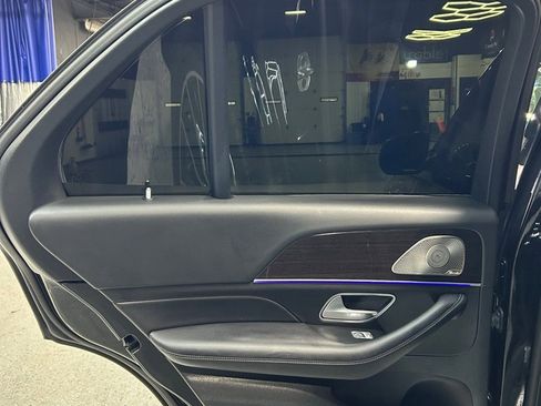 Used 2022 Mercedes-Benz GLE 450 GLE 450 4MATIC Hybrid image 16