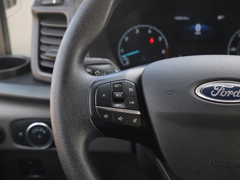 Used 2025 Ford Transit 350 XLT image 26