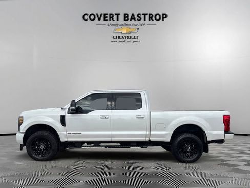 Used 2019 Ford F350 Lariat AWD/4WD image 3