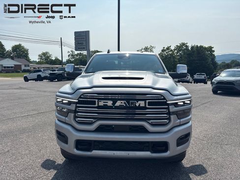 Used 2026 RAM 2500 Laramie w/ Sport Appearance Package AWD/4WD image 10