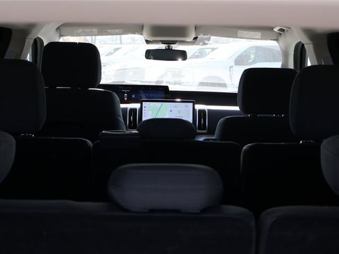 Certified 2025 Ford Expedition Max Active image 28