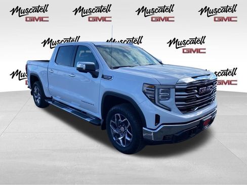 New 2026 GMC Sierra 1500 SLT w/ SLT Premium Package AWD/4WD image 3