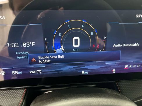 Used 2025 Chevrolet Equinox RS image 11