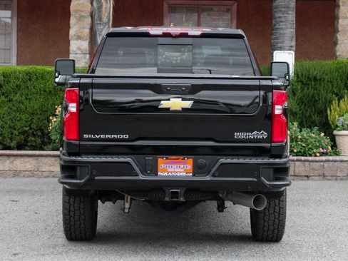 Used 2024 Chevrolet Silverado 2500 High Country w/ Technology Package image 8