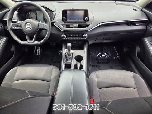 Used 2024 Nissan Altima 2.5 S FWD image 14