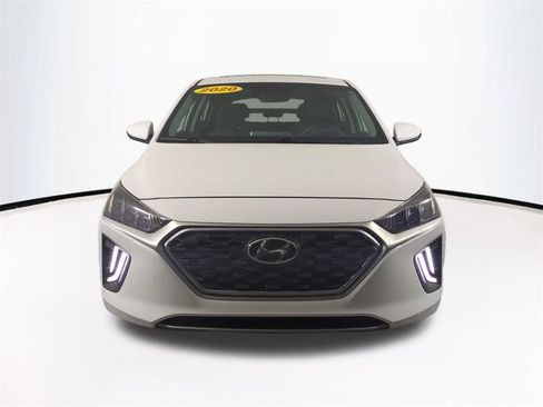 Used 2020 Hyundai Ioniq SEL FWD image 3
