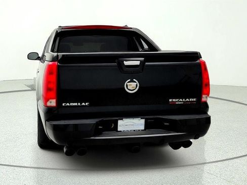 Used 2012 Cadillac Escalade EXT Luxury AWD/4WD image 6