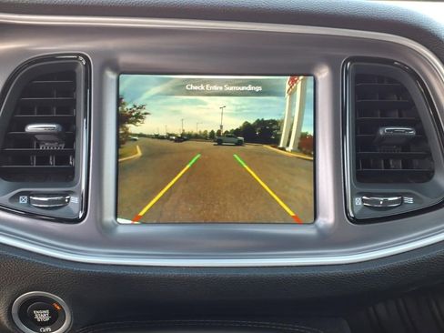 Used 2021 Dodge Challenger R/T Scat Pack RWD image 11