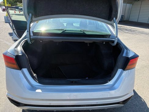 Used 2024 Nissan Altima 2.5 SV FWD image 31
