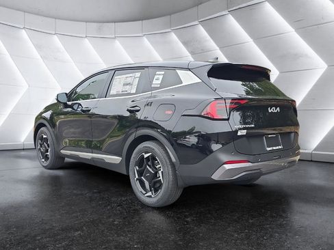 New 2026 Kia Sportage EX FWD image 3