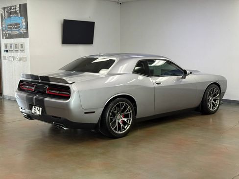 Used 2016 Dodge Challenger SRT w/ Technology Group RWD image 6