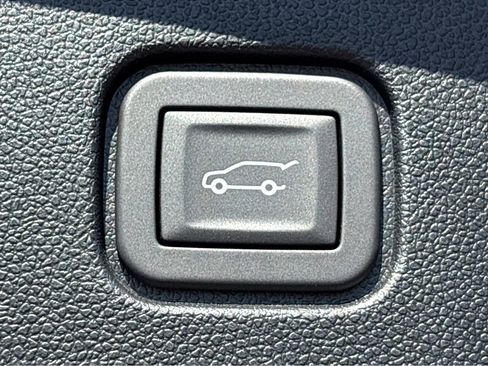 New 2025 Chevrolet Blazer EV LT AWD/4WD image 24