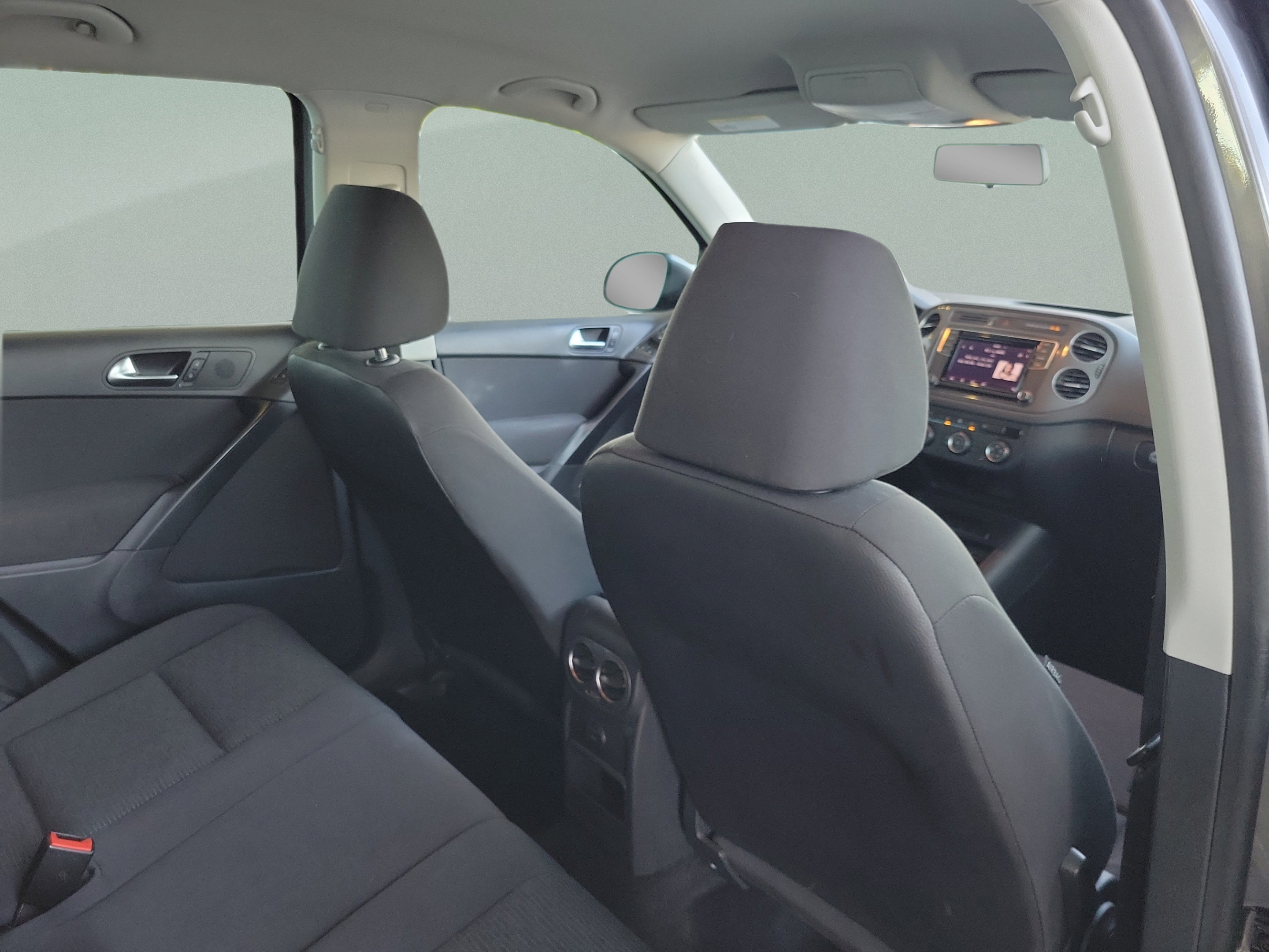 Used 2018 Volkswagen Tiguan Limited AWD/4WD image 26