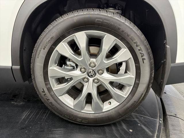 Certified 2026 Toyota Grand Highlander FWD image 16