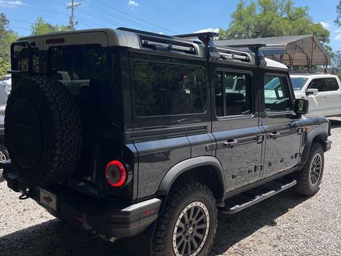 Used 2024 INEOS Grenadier Fieldmaster Edition AWD/4WD image 9