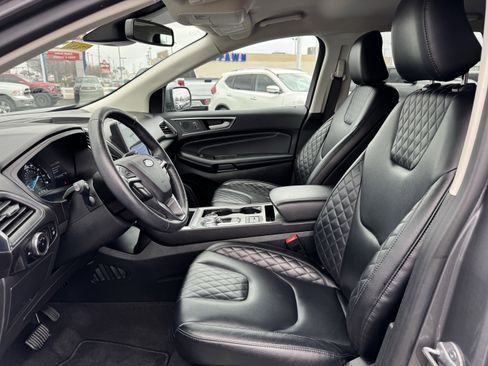 Used 2024 Ford Edge Titanium image 26