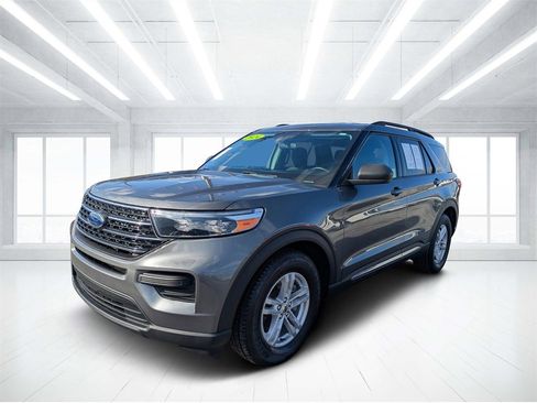 Used 2024 Ford Explorer XLT image 7