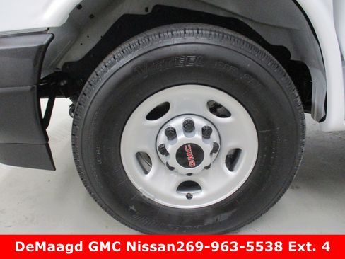 New 2025 GMC Savana 3500 image 12