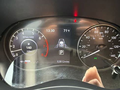 Used 2024 Nissan Kicks SV FWD image 22
