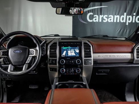 Used 2018 Ford F250 Platinum w/ Platinum Ultimate Package image 15