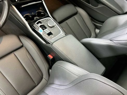 Used 2023 BMW i4 eDrive40 image 23