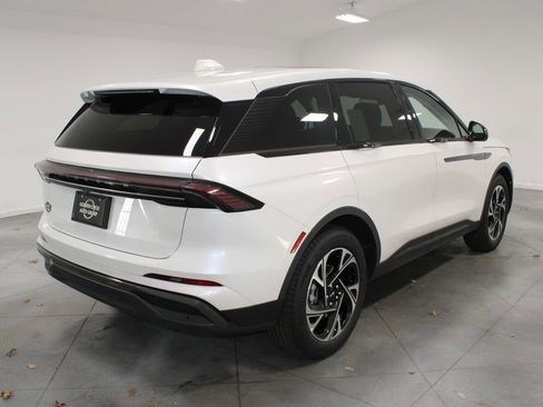 New 2026 Lincoln Nautilus Premier w/ Equipment Group 102A image 8