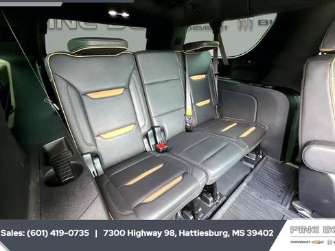 Used 2023 GMC Yukon XL AT4 w/ AT4 Premium Plus Package AWD/4WD image 21