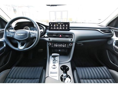 Used 2026 Genesis G70 2.5T Prestige image 11