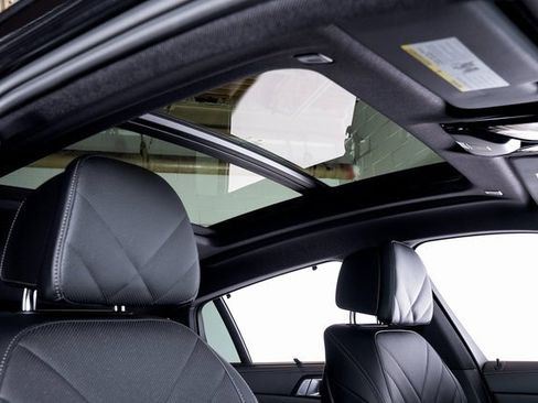 Used 2023 BMW X6 M50i w/ Parking Assistance Package image 59