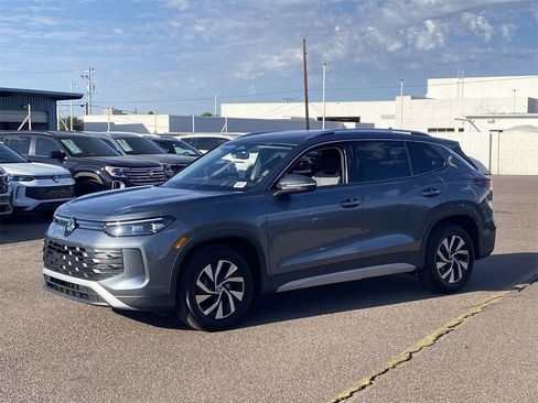 New 2025 Volkswagen Tiguan S image 3