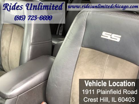 Used 2008 Chevrolet TrailBlazer SS w/ Sun And 6-Disc Cd Package image 22